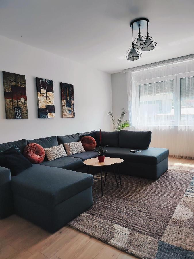 Spacious And Modern Apartment In Town Center Konjic Buitenkant foto