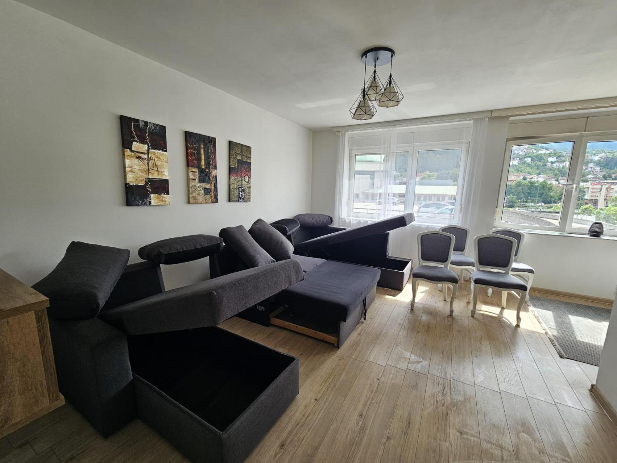 Spacious And Modern Apartment In Town Center Konjic Buitenkant foto